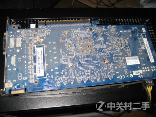 处理器:英特尔双核E2180 主板:联想LENOVO(英特尔 946GZ/PL/GL-ICH7) 内存:2GB(金士顿 DDR2 800MHz) 主硬盘:西数 WDC WD800JD-75JNA0(80GB/7200转/分) 显卡:Nvidia GeForce 8600GT(256M 128位 微星) 显示器:戴尔E173FP(17.1英寸) 光驱:三星DVD-ROM 运行非常稳定看高清玩网游办公都没问题,有兴趣来看机器键盘鼠标赠送