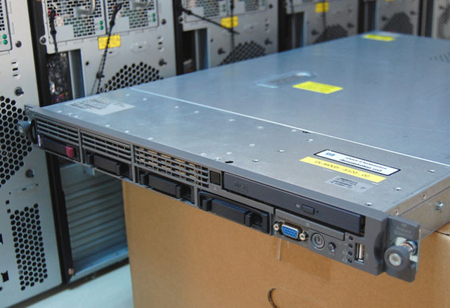 服务器租赁怎么回事 Cg-4jVMg-eSICLAFAAFWOSvw_z8AALNPgL-Fp8AAVZR097.jpg