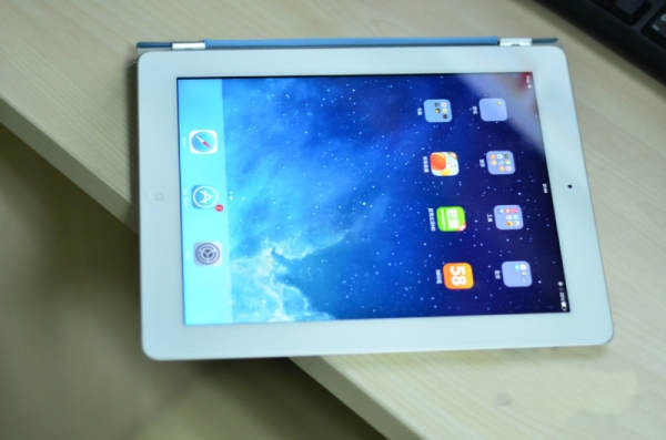 【九成新】个人转让ipad4 wifi 16g港行 带cover